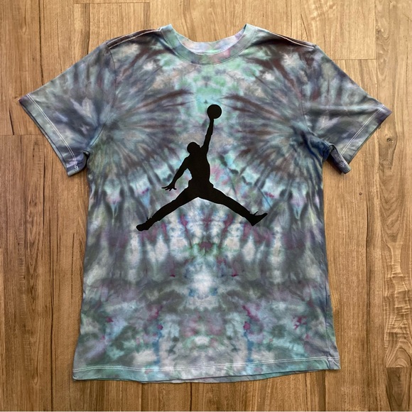 🔮NEW🔮 CUSTOM AIR JORDAN TIE DYE MEN’S TEE - Picture 7 of 8